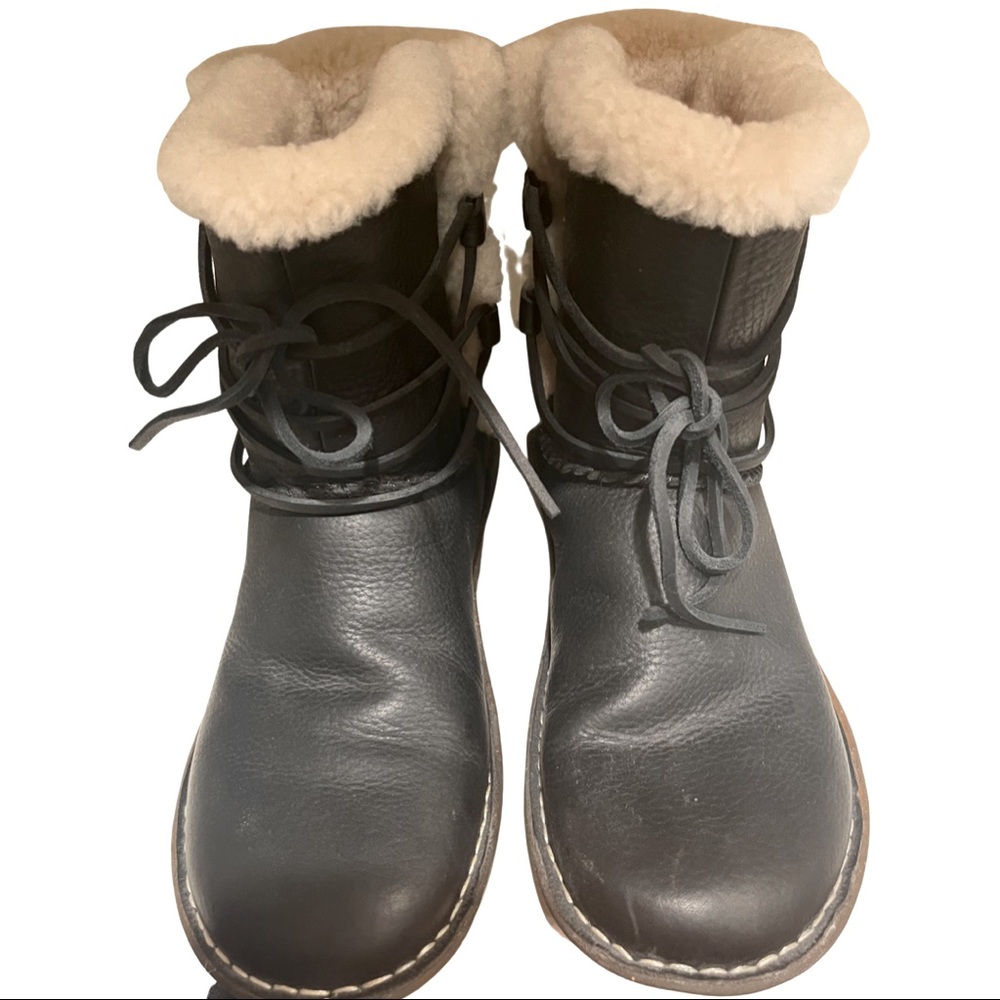 Ugg Sherpa Lined Black Boots - Women’s size 9 - Picture 2 of 4